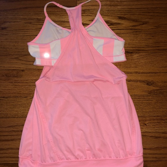Lululemon tank top with built in bra! - Picture 2 of 3